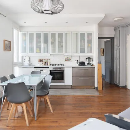 Comfortable F4 Near Petit-montrouge Apartment *